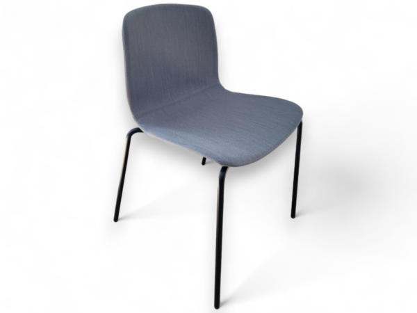 Chaise-de-reunion-empilable-tissus-grispied-noir-DESIR-OCCASION_Chaises-de-reunion-et-daccueil_7276_1.png